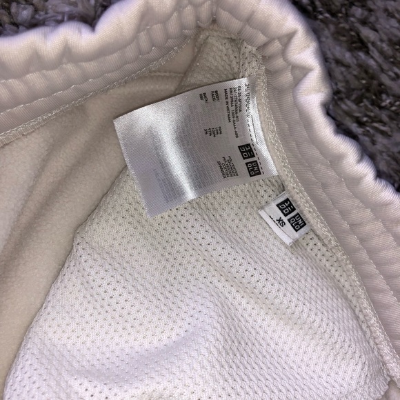 Uniqlo Joggers - Picture 7 of 12